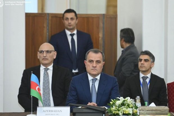 Ceyhun Bayramov Tehranda “3+3” platformasının iclasında bəyanatla çıxış edib - YENİLƏNİB
